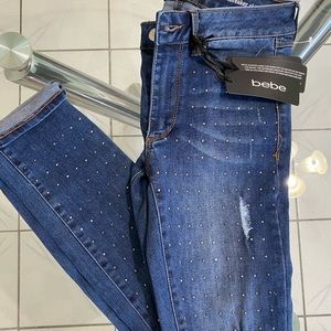 Jean marca BEBE nuevo.. talla 26